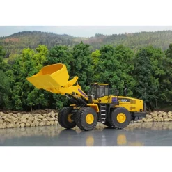 1/50 Komatsu WA500 Articulating Wheel Loader by First Gear