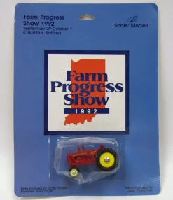 1/64 Massey Harris 333 Die-cast Narrow Front Tractor, 1992 Farm Progress Show
