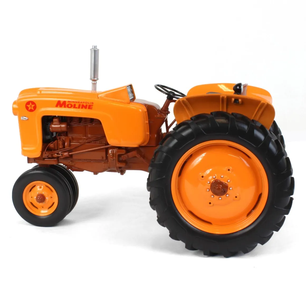 1/16 Minneapolis Moline 4 Star Narrow Front Tractor