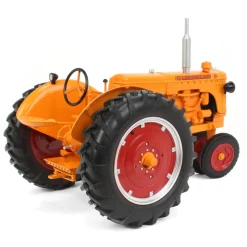 1/16 Minneapolis Moline U Narrow Front Tractor