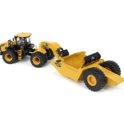1/50 Mobile Track Solutions 3630 Switchback Articulating 4WD Tractor & 33-38XL Towed Scraper