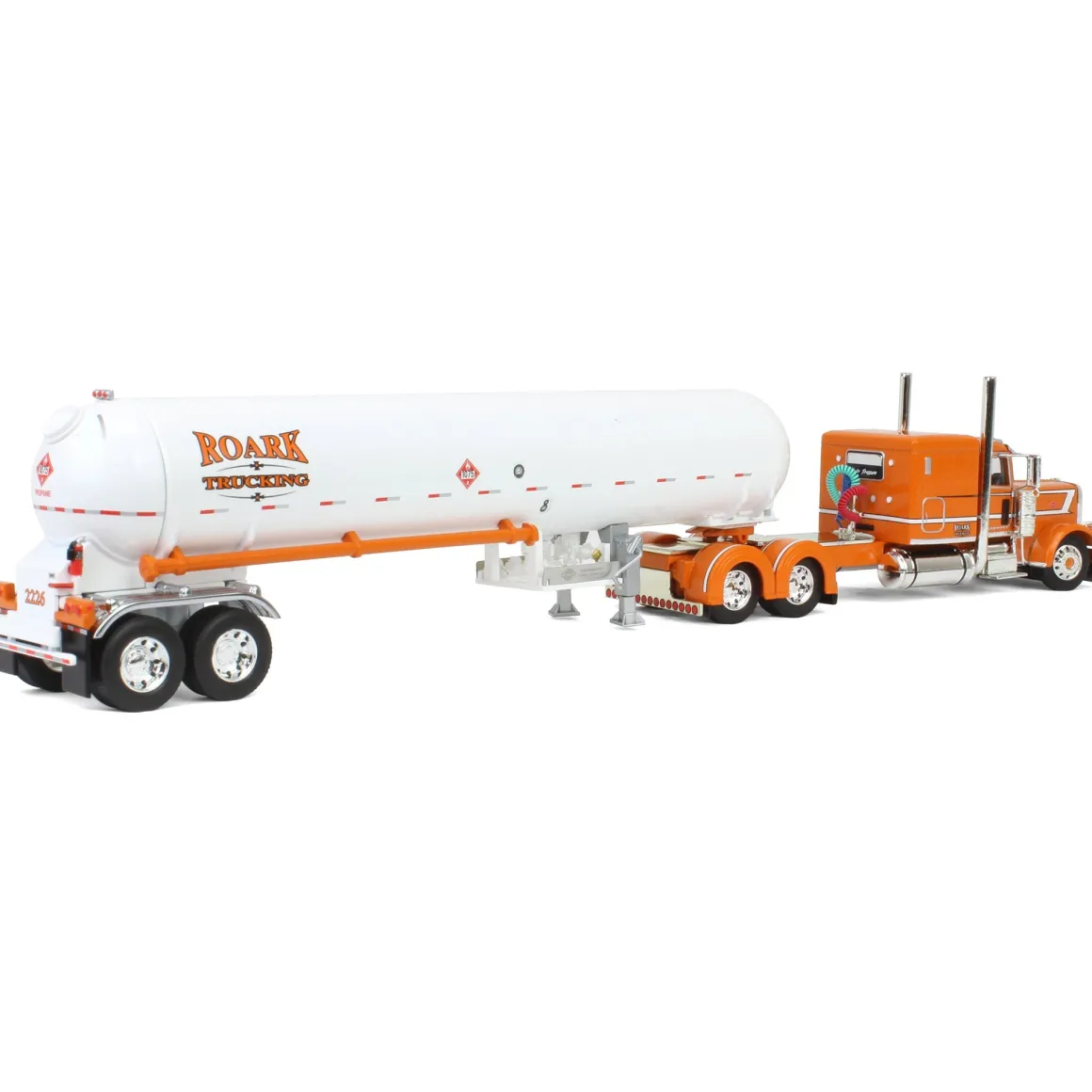 1/64 Peterbilt 389 63in Flattop Sleeper w/ Mississippi LP Tanker, Roark Trucking - Under Pressure, DCP by First Gear