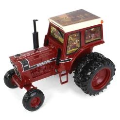 1/16 RESIN International Harvester 1466 Sculpture with Dave Barnhouse Farm Art