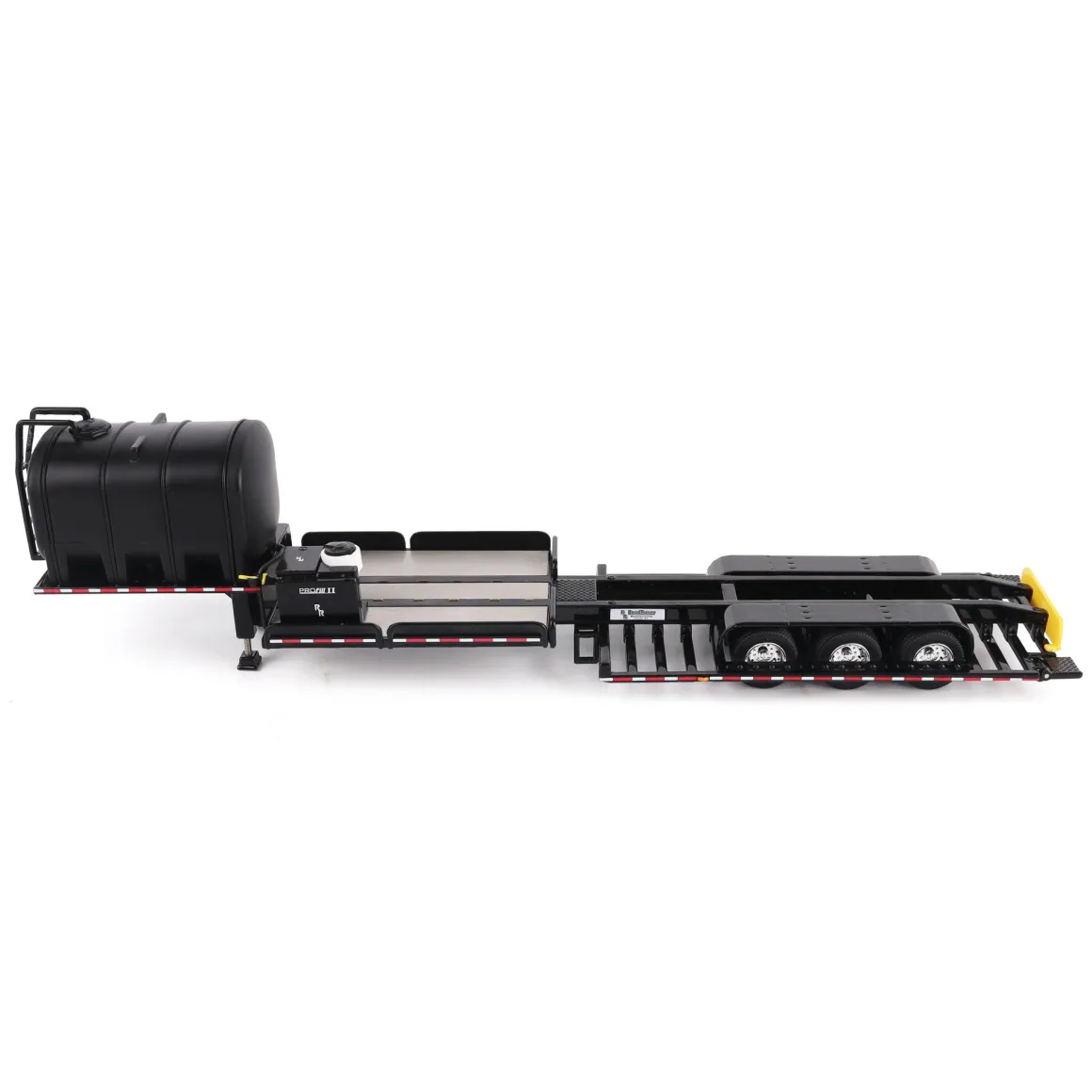 1/64 RoadRunner Manufacturing Model 4000 Sprayer Trailer