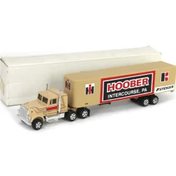 1/64 Tan International Semi with Tan Hoober IH Box Trailer