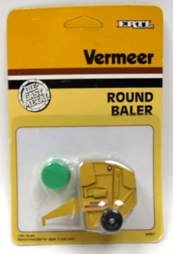 1/64 Vermeer 605J Round Baler with Round Bale