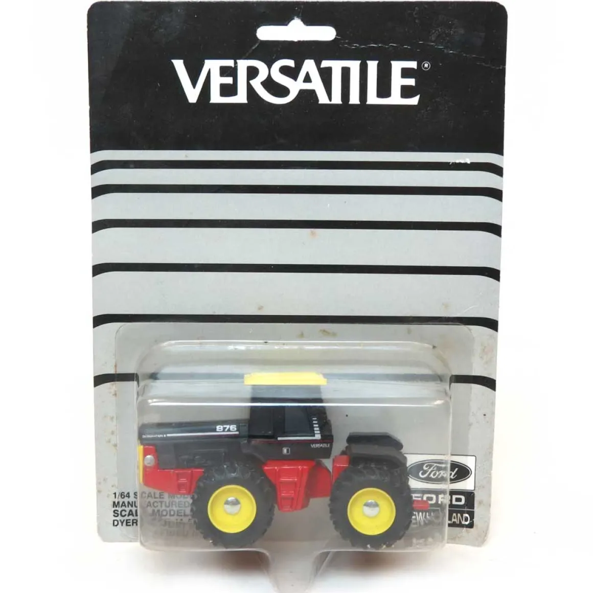 1/64 Versatile 876 4WD with Duals, Made in the USA