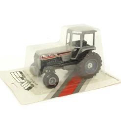 1/32 White Field Boss 185 2WD with Singles, 1st Edition