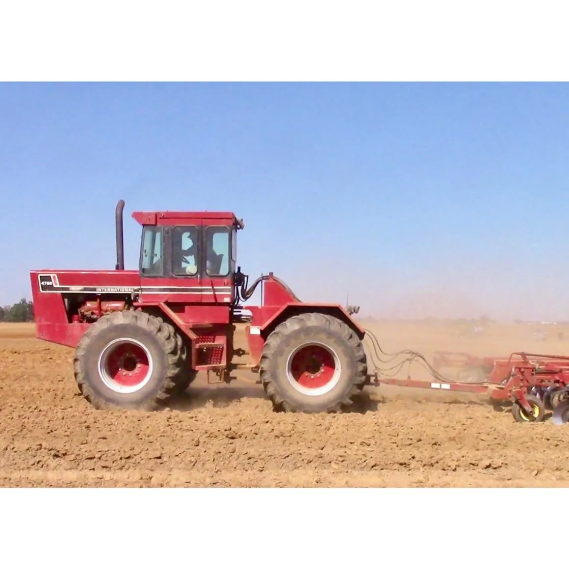 Chase Unit ~ 1/64 International Harvester 4786 4WD w/ Front & Rear Duals, Toy Tractor Times