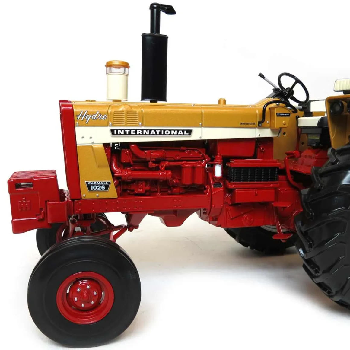 Gold Demo Chase Unit ~ 1/16 International Harvester 1026 Hydro, ERTL Precision Elite Series #4