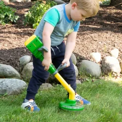 John Deere Kids Power Trimmer (No Batteries Required)