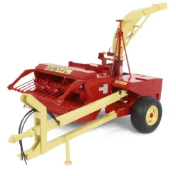 Set ~ 1/16 GEHL 640 Forage Wagon & GEHL 700 Forage Chopper by SpecCast