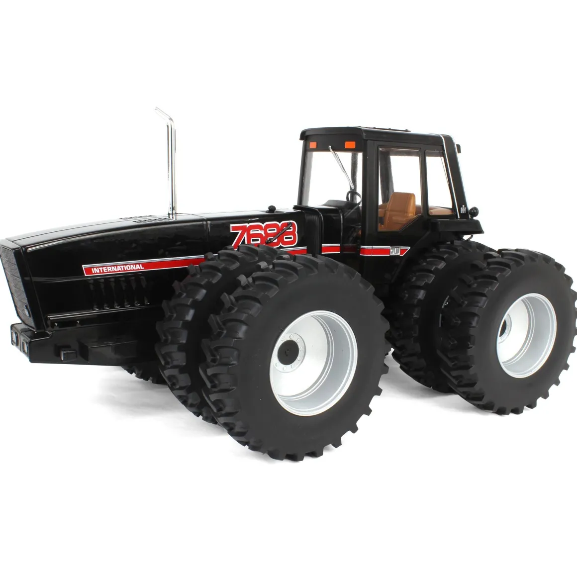 Set of 2 ~ 1/16 International 7688 Super 70 Series 2+2, 3rd in Outback Toys Exclusive Series