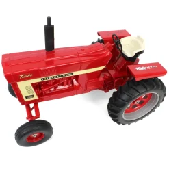 Signed Version ~ 1/8 International 1066 Wide Front, Farmall 100 Years, Made in the USA